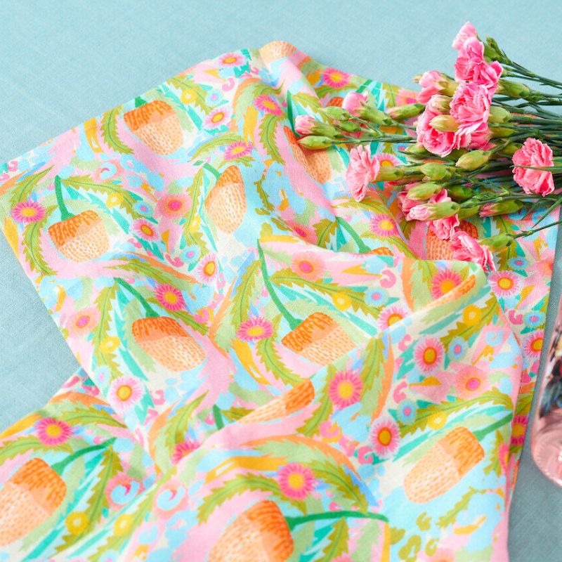 Annabel Trends | Linen Tablecloth - Paper Daisy