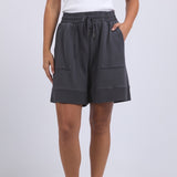 Foxwood | Huster Short - Charcoal