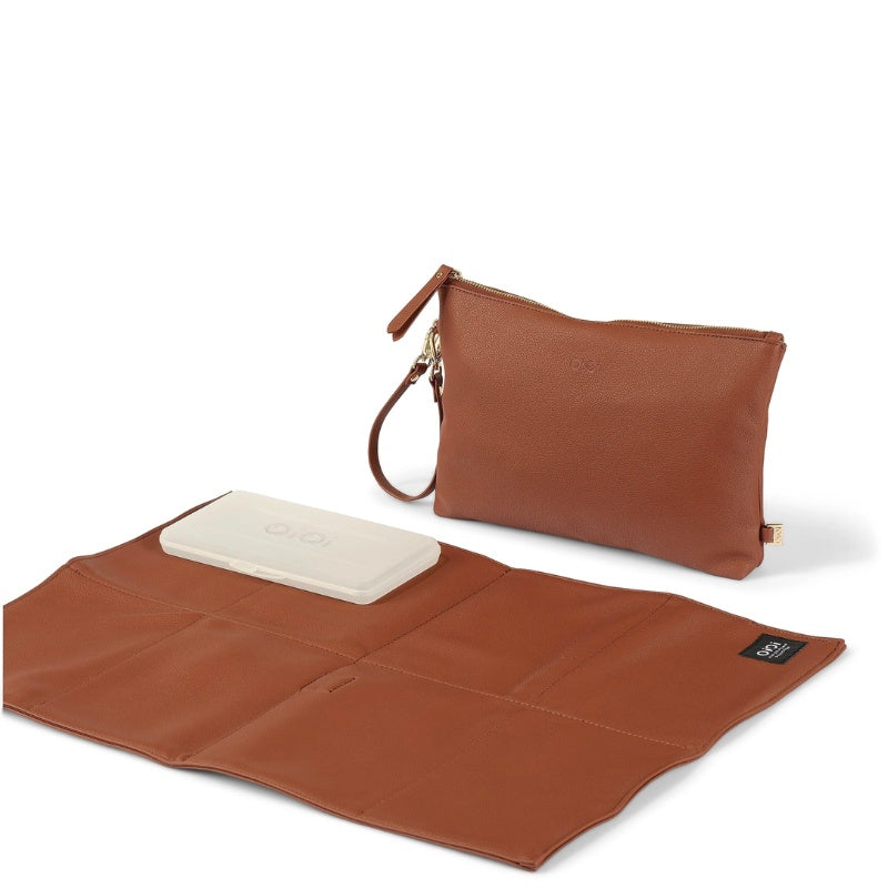 OiOi | Nappy Changing Pouch - Chestnut Brown Faux Leather