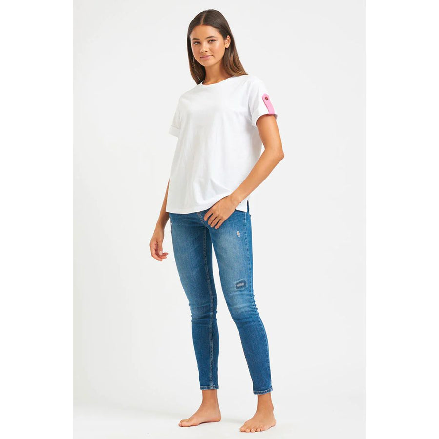 Est 1971 | Organic Cotton Tab T-shirt - White/Hot Pink